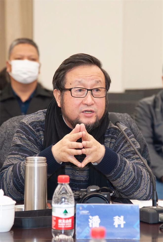 在著名摄影家,评论家,策展人潘科看来,广东是摄影的大本营和摄影基地.