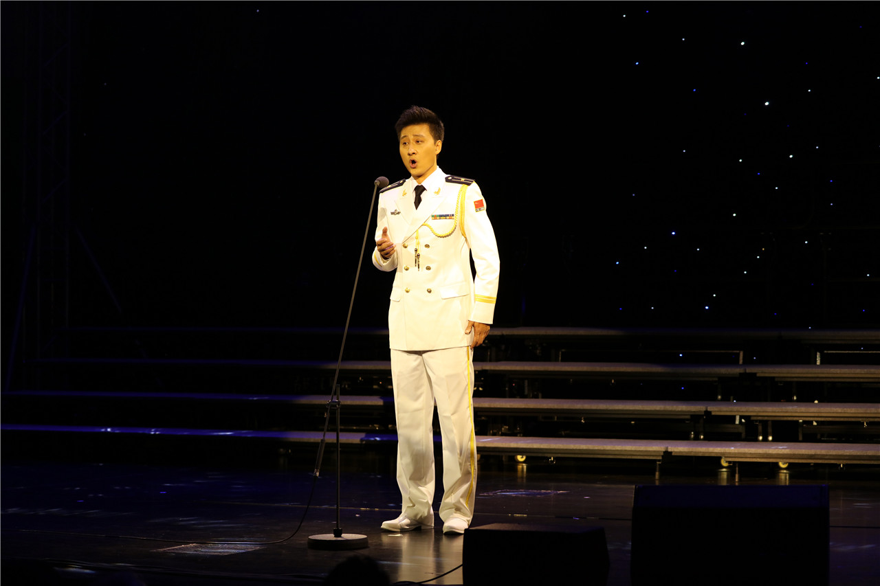 珠海青年歌唱家李遥演唱获奖歌曲《我想着远方的海》